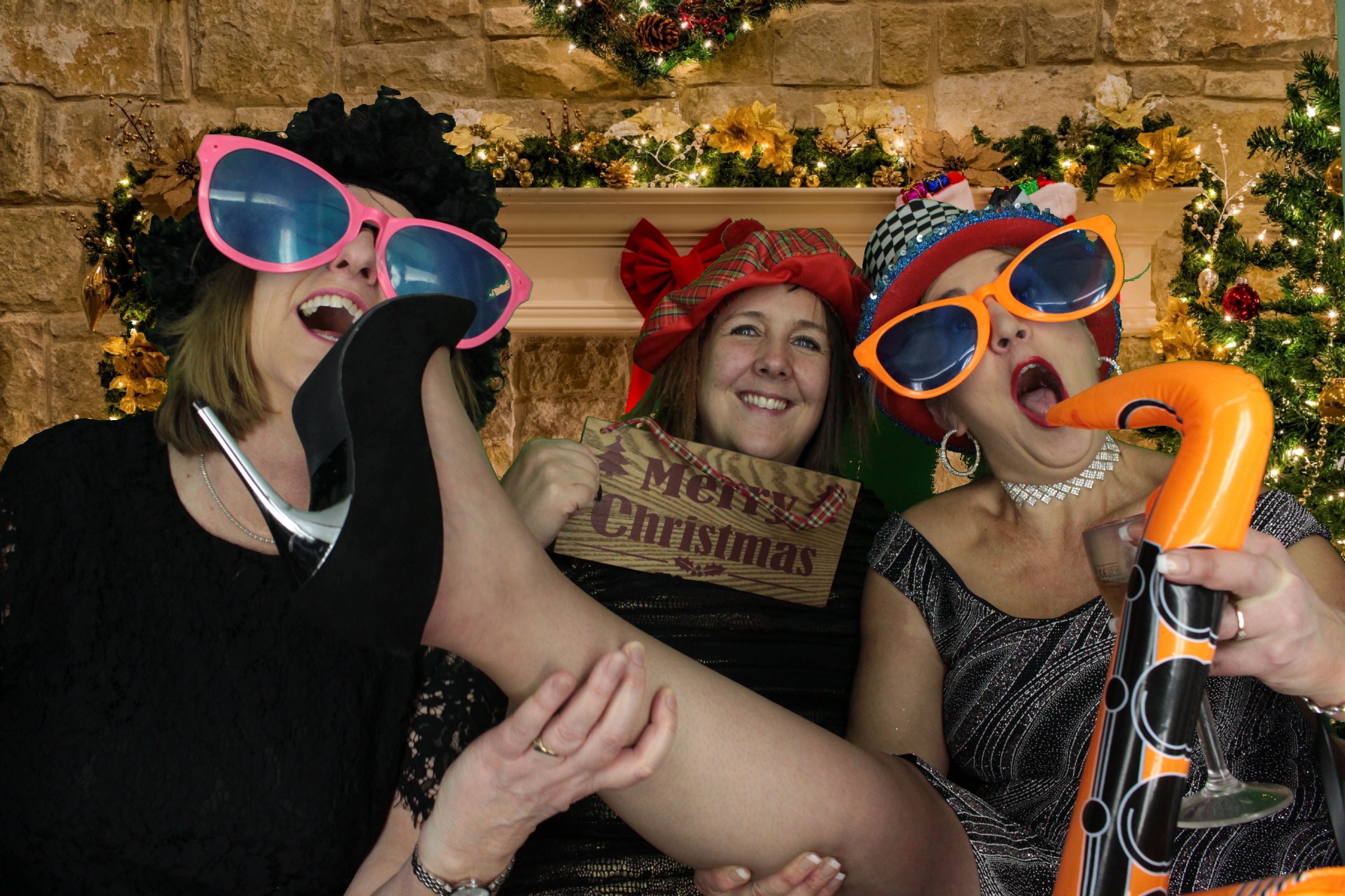 One Line Christmas Party | View more photos from the event at gallery.myphotoboothexperience.co.uk/u/MyPhotoBoothExperienceLtd/One-Line-Christmas-Party